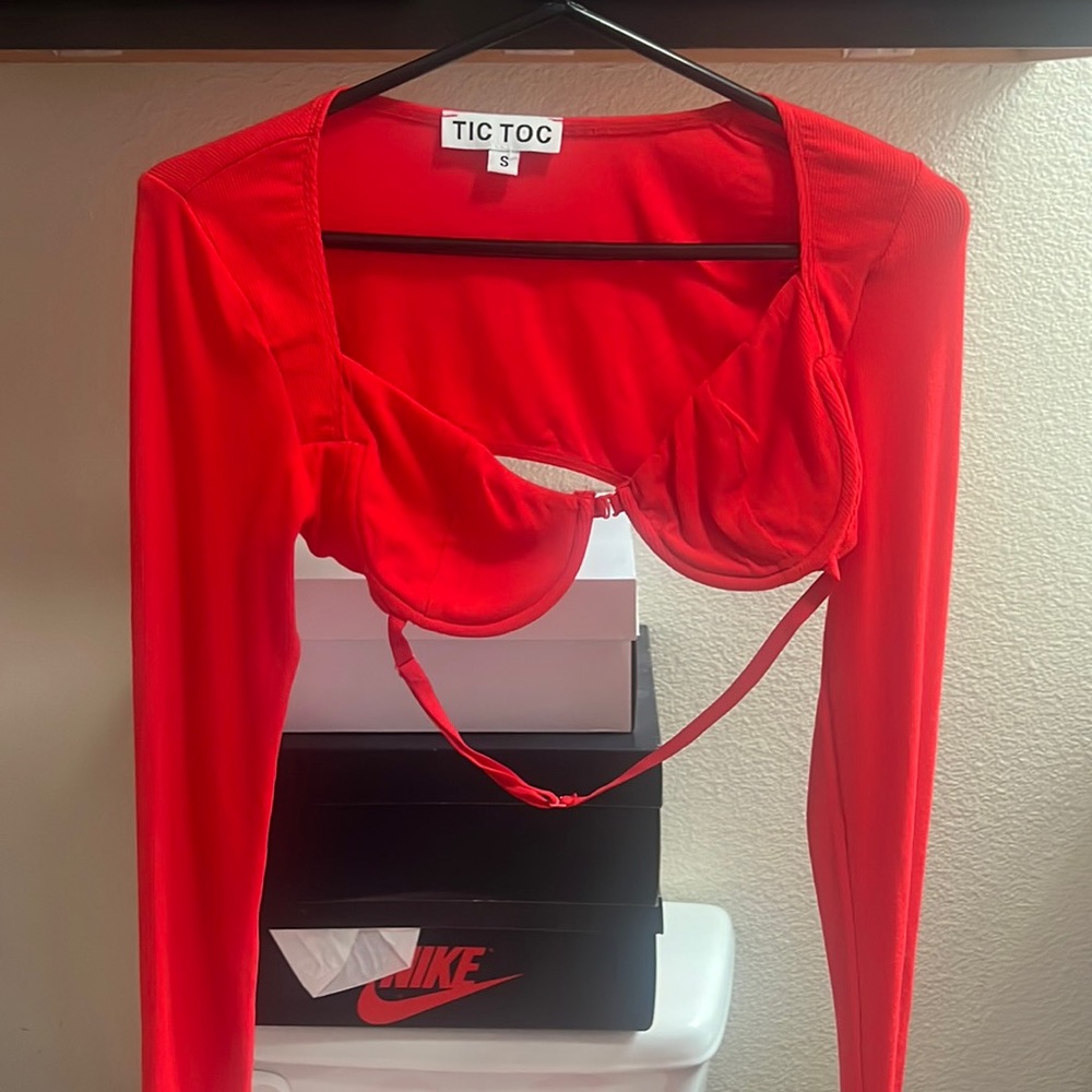 red going out top